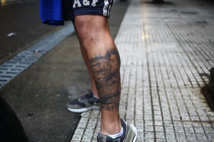 Valentín Tahiel Vergara, de 23 años, un fanático de Djokovic que se realizó el tatuaje de Nole