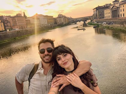 Valentina junto a su pareja, Alexis