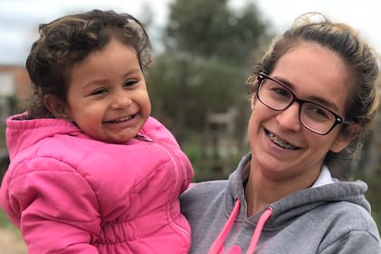 Valentina nació prematura en abril y tuvo que estar un mes internada en el hospital