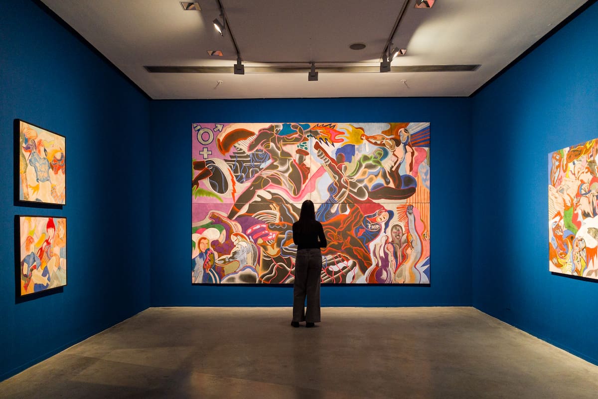 Valentina Quintero presenta su primera exposición en el Museo Moderno: en sus pinturas hay rastros de su danza