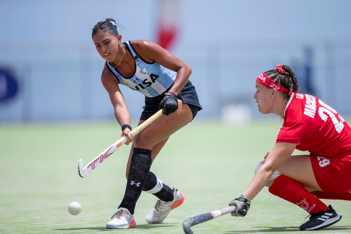 Valentina Raposo es la voz de mando: juega en las Leonas y es la capitana de las Leoncitas en su segundo Mundial Junior
