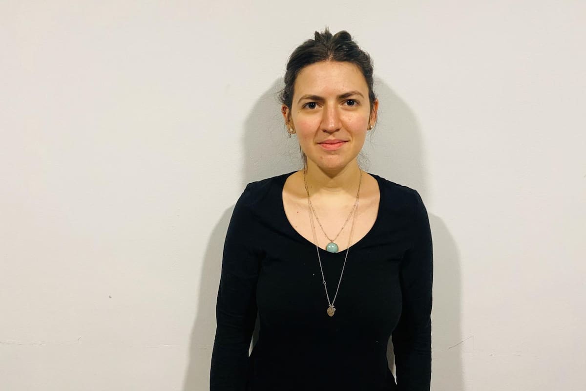Valentina Volonteri, de 29 años, junto con otras argetntinas varadas en Madrid, armaron un Excel con los datos que les enviaron 180 personas en la misma situación. Lo que buscan es ayudarse entre sí, para que nadie se quede sin hospedaje o dinero para comprar medicamentos, entre otros inconvenientes