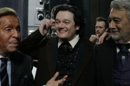 Valentino diseñó el vestuario para La Traviata que, en Roma, dirigió Sofia Coppola