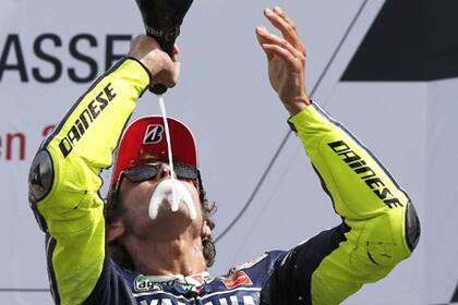 Valentino Rossi volvió a festejar en lo más alto de un podio