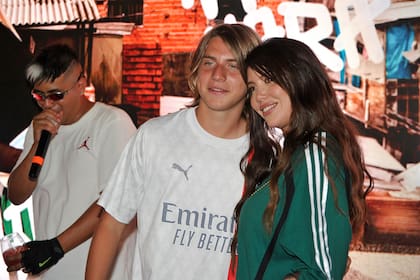 Valentino, su hijo mayor también la acompañó en la presentación de este segundo tema, luego de "Bad Bitch", que fue lanzado en noviembre de 2023