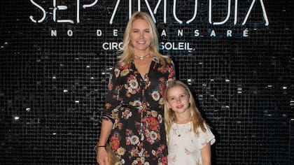 Valeria Mazza junto a su hija Taina