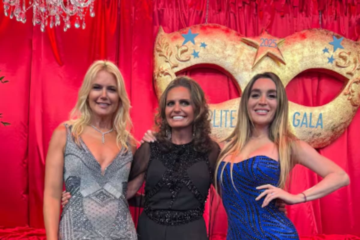 Valeria Mazza y Fátima Florez junto a Sandra García-Sanjuán en la organización de Starlite