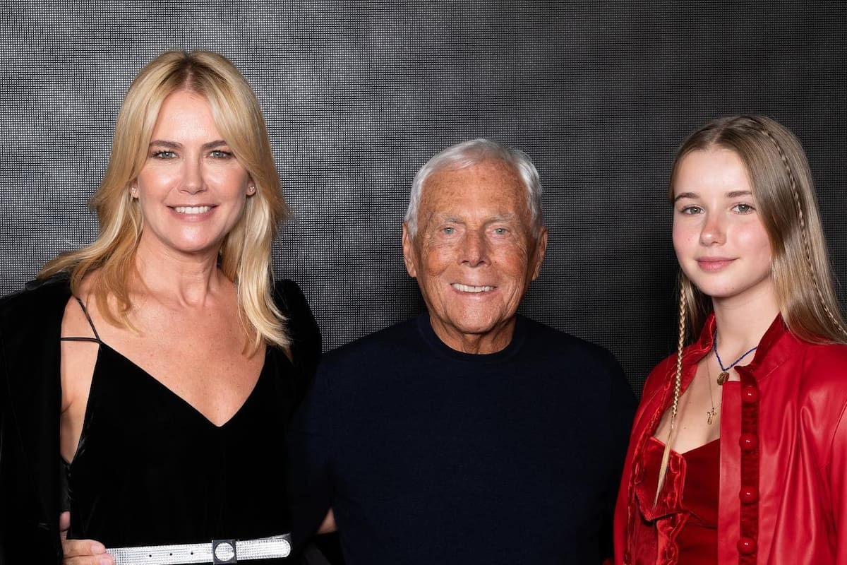 Valeria Mazza y Taina Gravier junto a Giorgio Armani