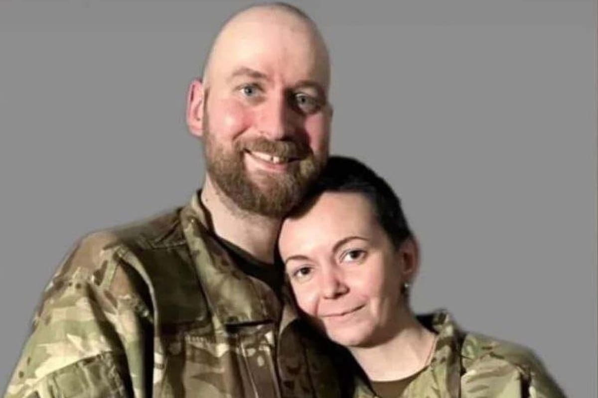 Valeria y Andriy, combatientes ucranianos, se casaron en el sótano de la planta siderúrgica de Mariupol el 5 de mayo de 2022. Él murió tres días después