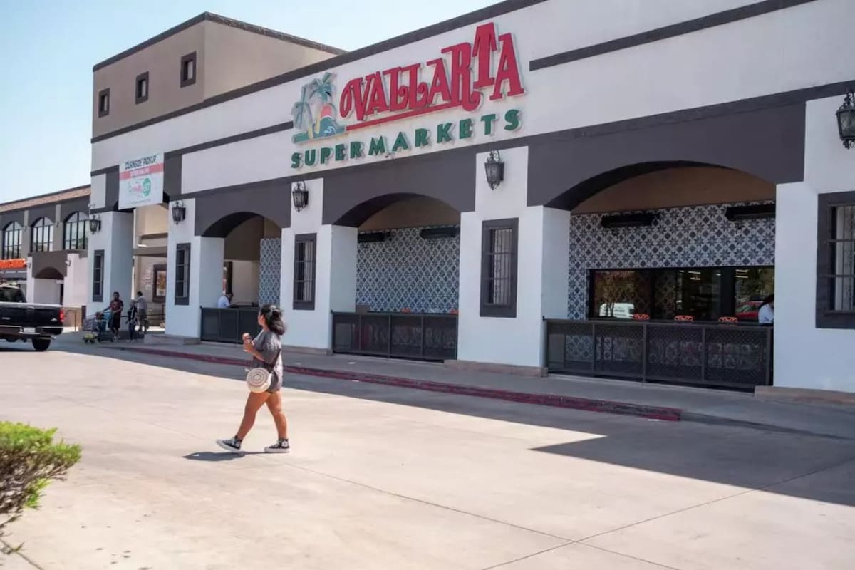 Vallarta Supermarkets abre su primera tienda en Arizona (FB Vallarta Supermarkets)