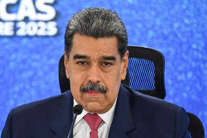 "¡Vamos Nico!", gritan diputados en apoyo a Maduro en instalación de nuevo Parlamento de Venezuela