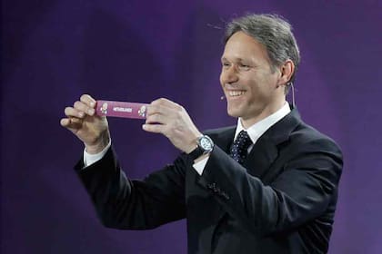 Van Basten, de 58 años, se mostró contrariado por la posibilidad de que Messi juegue en Arabia Saudita