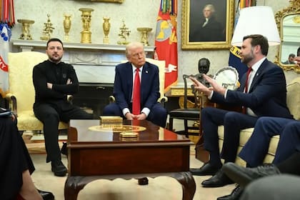 Vance sostuvo un fuerte intercambio con Zelensky en el Despacho Oval de la Casa Blanca