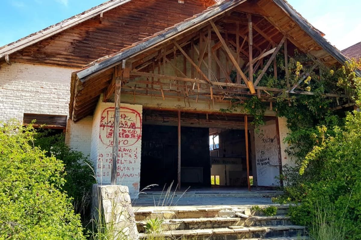 Vandalismo en el ex-Hotel Futaleufú