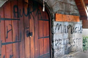 Vandalizaron la histórica Capilla de Nuestra Señora de la Asunción, en Villa La Angostura