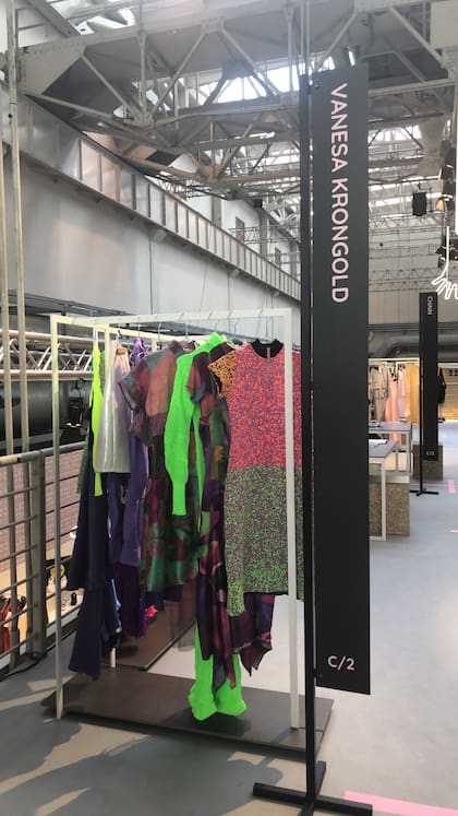 Vanesa Krongold vuelve a presentarse en Pitti Imagine