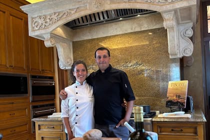 Vanesa Portas y Nicolás San Martín se convirtieron en cocineros después de haber estudiado y trabajado en su profesión.