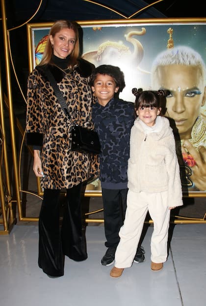 Vanina Escudero, en tanto, disfrutó del espectáculo junto a sus hijos, Benicio y Joaquina