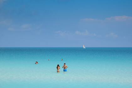 Varadero y Los Cayos son accesibles desde La Habana.