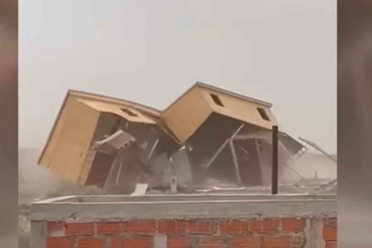 Varias casas se vieron afectadas por la potencia del viento