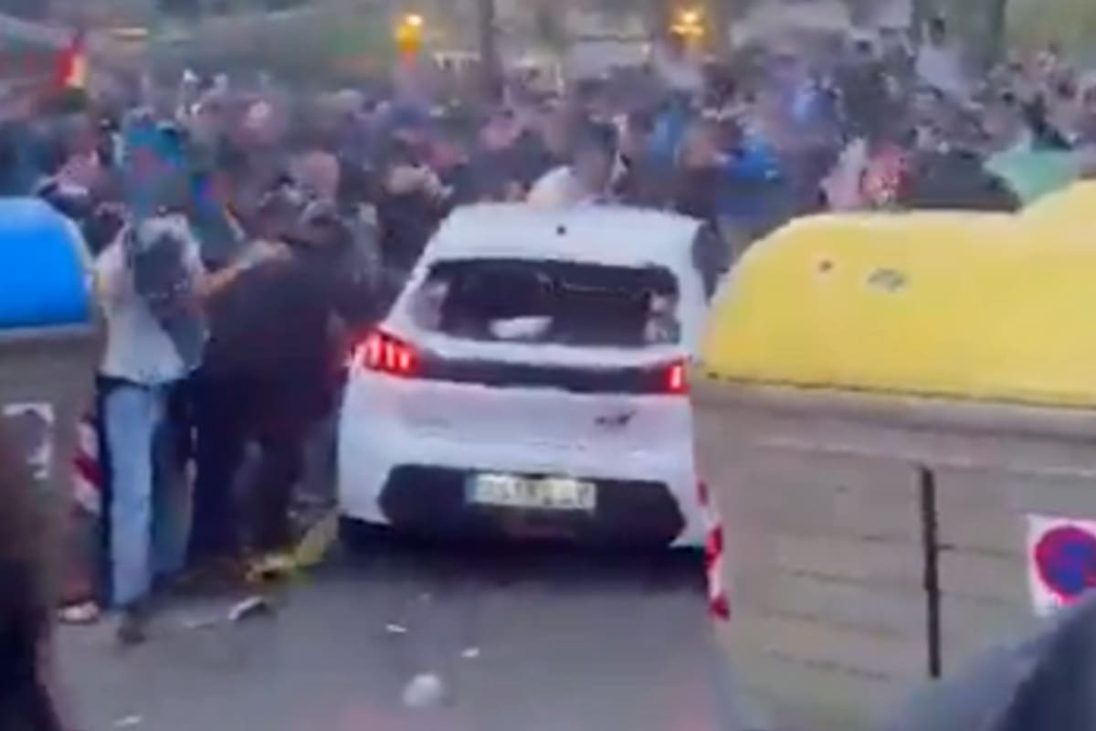 Varias personas resultaron heridos el jueves a las afueras del estadio del Espanyol a raíz de un atropello en la previa del partido entre el cuadro local y Barcelona