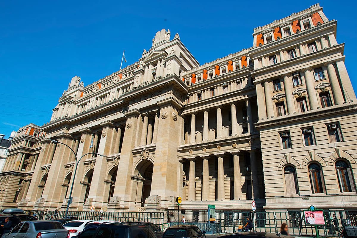 Varios bloques apoyaron la iniciativa, que finalmente pasará por comisión