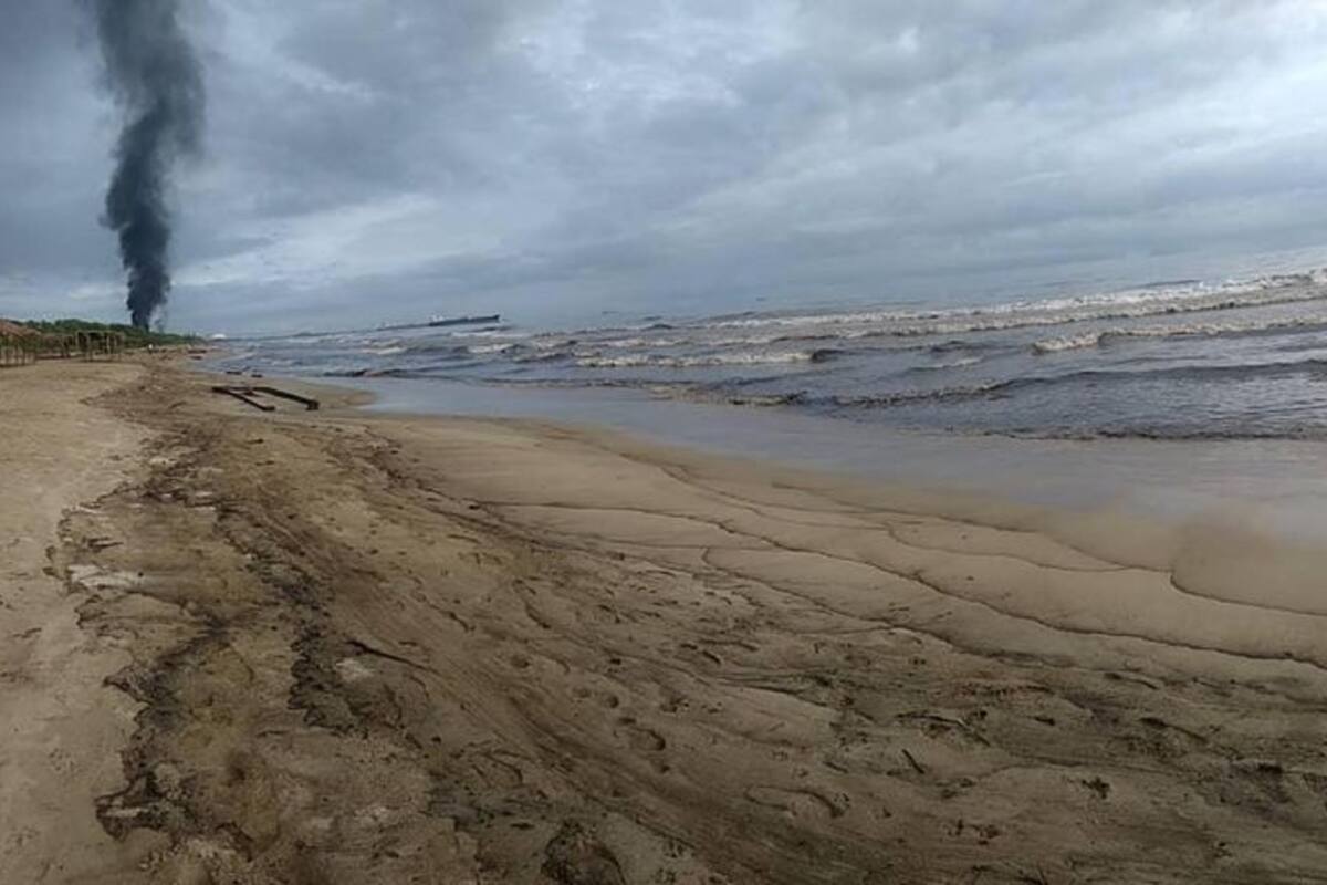 Varios expertos, apoyados en imágenes de satélites, aseguran que el derramamiento comenzó a finales de julio.