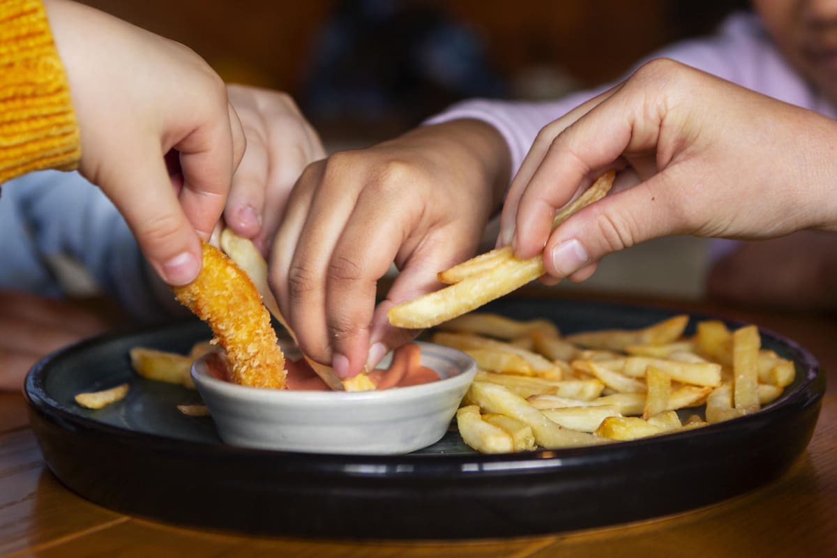Varios locales de comida rápida en Texas ofrecerán papas fritas gratis