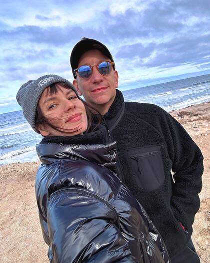 Vázquez y Accardi se conocieron mientras trabajaban en Casi Ángeles y en diciembre de 2016 se convirtieron en marido y mujer (Foto: Instagram @nicovazquezok)
