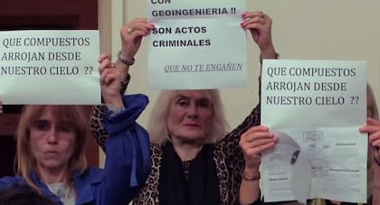 Vecinos azuleños se manifestaron en la séptima sesión ordinaria del Concejo Deliberante de esa localidad bonaerense