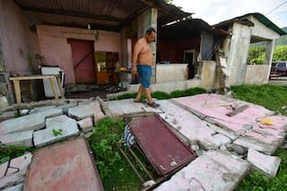 Vecinos buscan a sus seres queridos entre los escombros en Venezuela tras dos sismos mortales