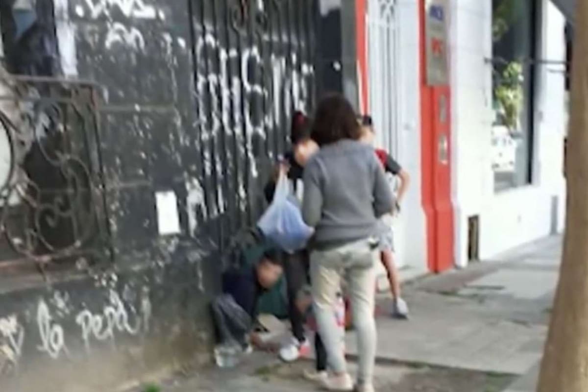 Vecinos denunciaron que hay gente que entra y sale del domicilio del odontólogo Barreda, que se encuentra abandonado desde que ocurrió el cuádruple crimen, en el año 1992