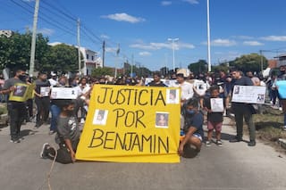 Un chico de 15 años arrolló y mató a un nene de 8, quedó libre y desapareció