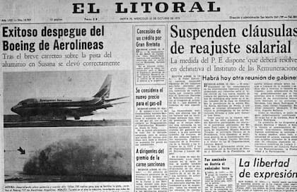 Vecinos y periodistas observaron el momento en que el LV-JNE dejó atrás el campo santafesino