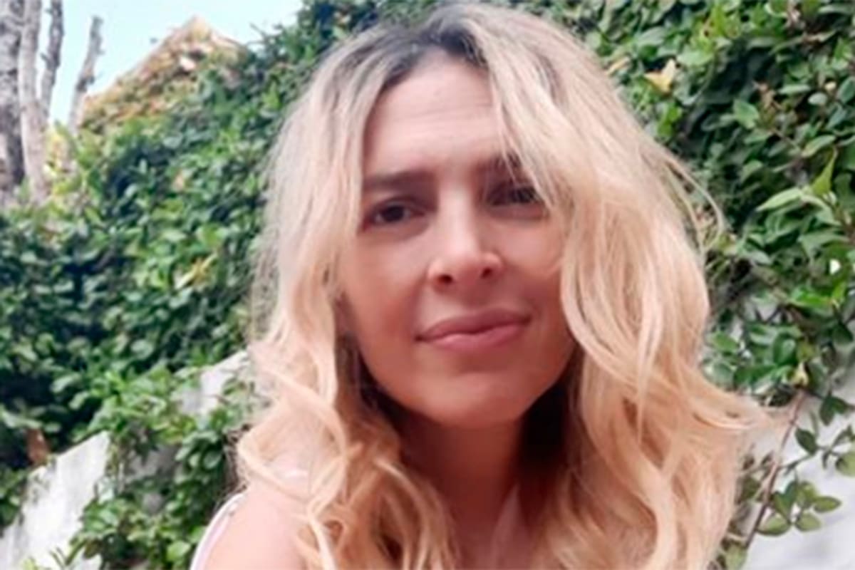 Vedette reinventada: imposibilitada de trabajar en teatro, Lorena Liggi se puso una verdulería