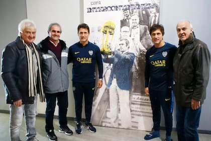 Ribolzi, Zanabria y Veglio, junto a los Mellizos Guillermo y Gustavo Barros Schelotto