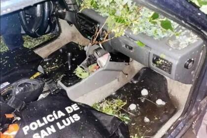 Vehículos con vidrios rotos por la fuerte caída de granizo en San Luis.