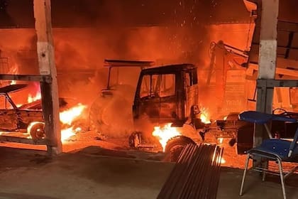 Vehículos incendiados por una banda criminal en Río Grande do Norte