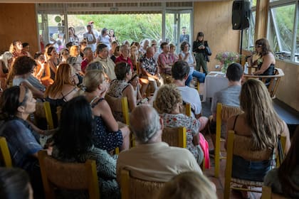 Velada literaria junto a Camila Sosa Villada