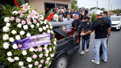 Velatorio de Lucas Larroque, asesinado a la salida de un boliche en Batan, Mar del Plata