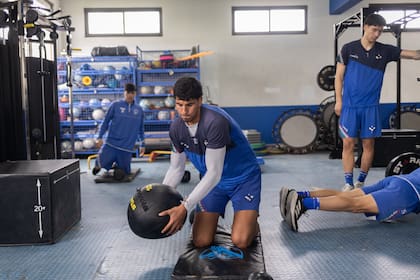 Vélez cuenta con una red de captadores que recorre el país buscando talentos