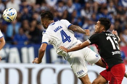 Vélez derrota a River en Liniers