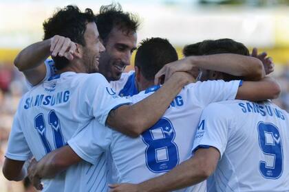 Vélez logró un buen triunfo en Bahía Blanca