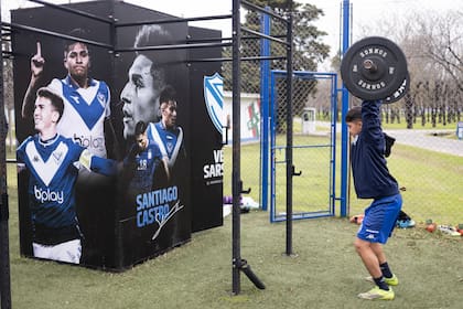 Vélez tiene alrededor de 35 equipos entre juveniles e infantiles, y ya tiene conformada la categoría 2022, integrada por chicos de entre tres y cuatro años