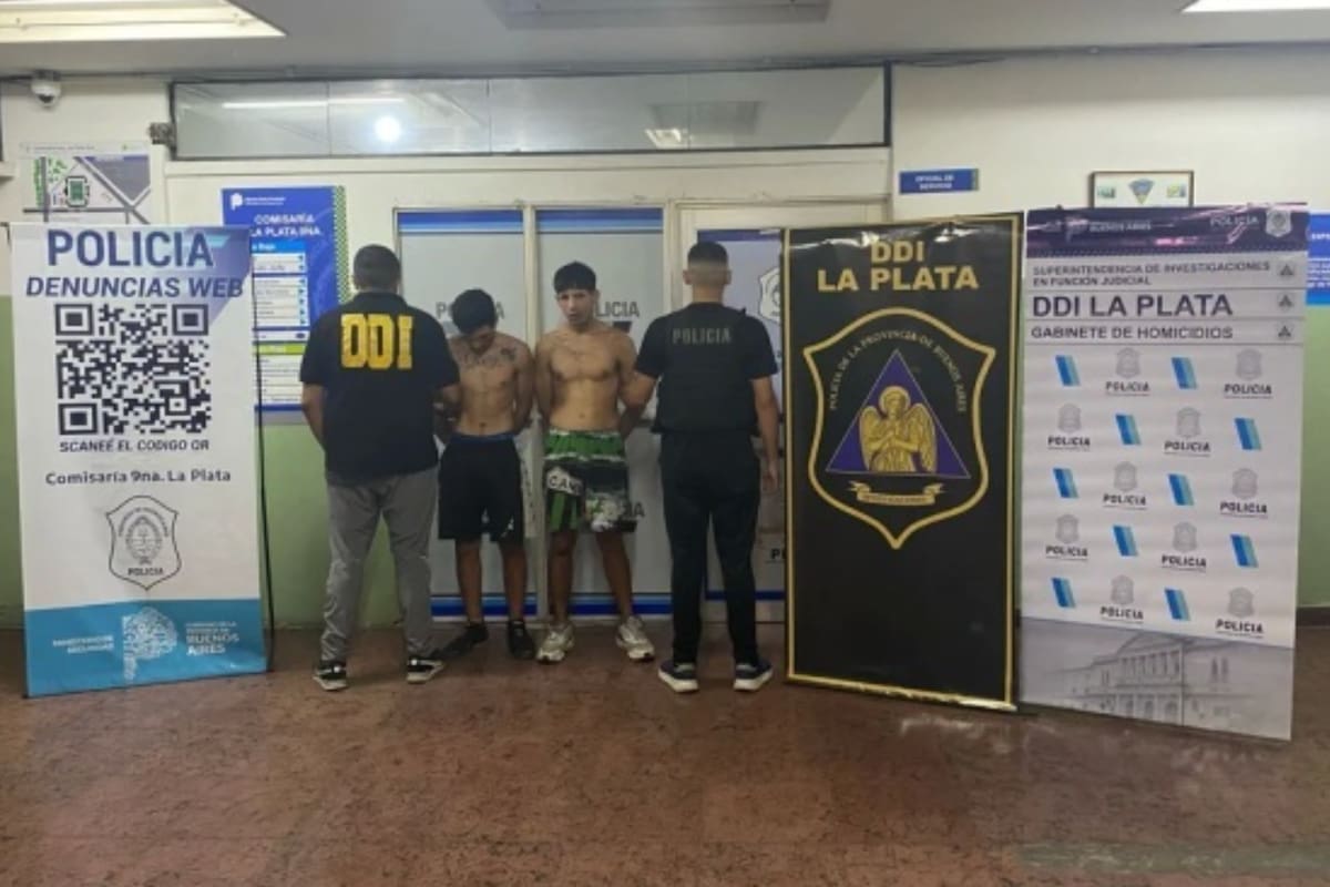 Velozo y su cómplice, Matías Nahuel Curcio (25 años), contaban con un largo historial de robos y habían estado presos en la Comisaría Tercera de Los Hornos en 2023.