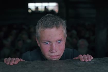 Ven y mira: un viaje al espanto de la guerra, un joven actor al límite y un director que no pudo volver a filmar