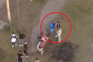 Vendían droga en una plaza de Rosario, los grabaron con un dron y los detuvieron