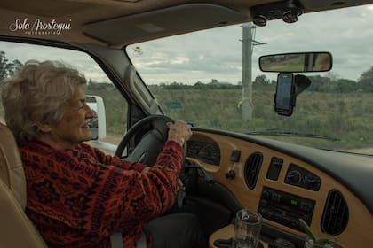 Vendió su casa y todas sus pertenencias para costear el motorhome y el resto del viaje