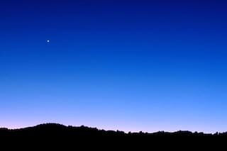 El planeta de atmósfera bestial donde un día dura más que un año: se puede ver desde la Tierra