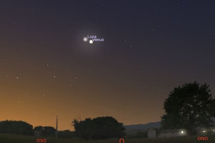 Venus y la Luna en el firmamento